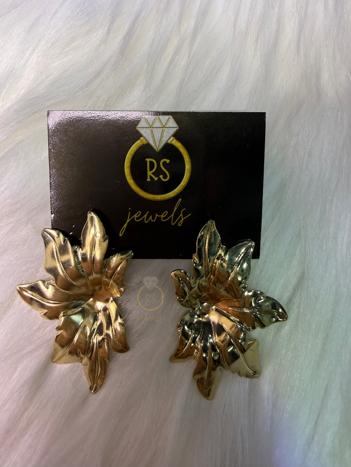 Leaf Studs