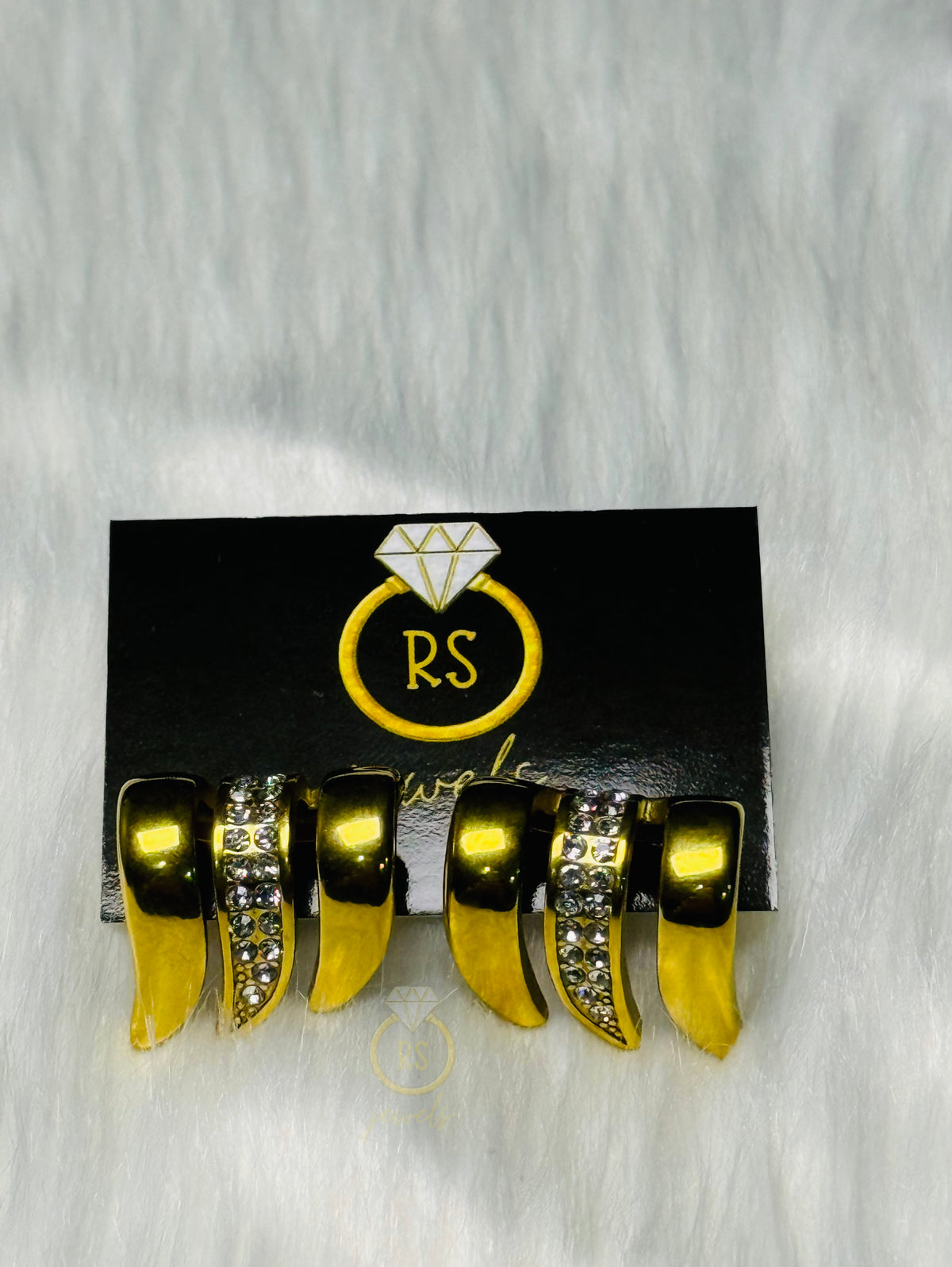 Claw Studs